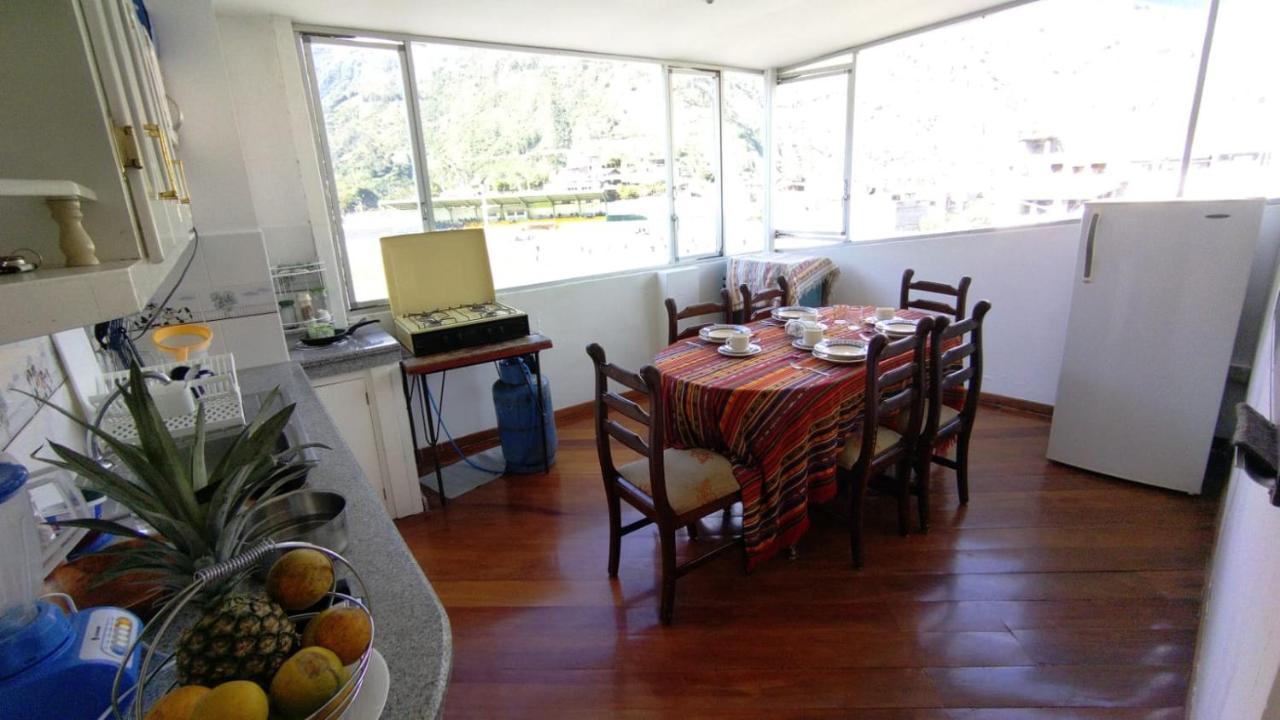 Mayra'S Apartments And Spanish School Baños Eksteriør bilde