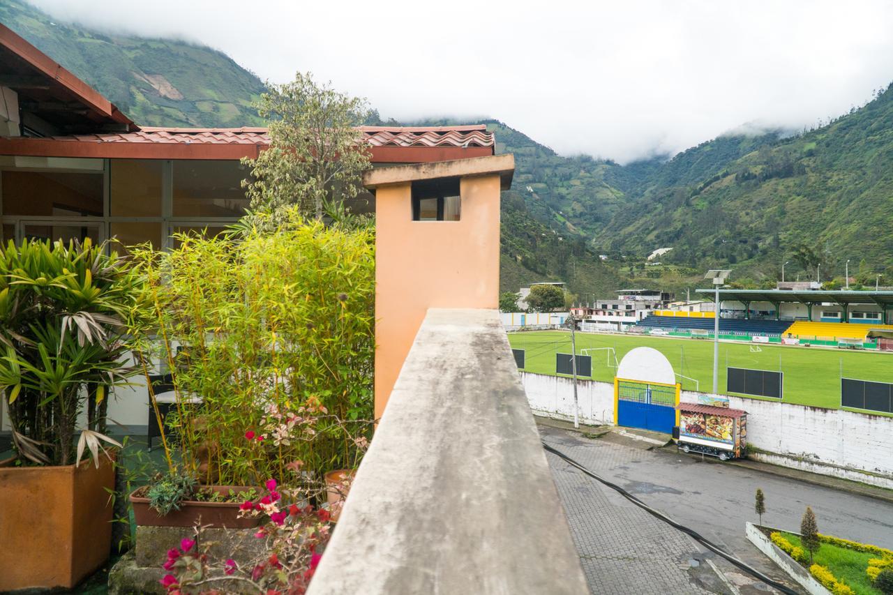 Mayra'S Apartments And Spanish School Baños Eksteriør bilde