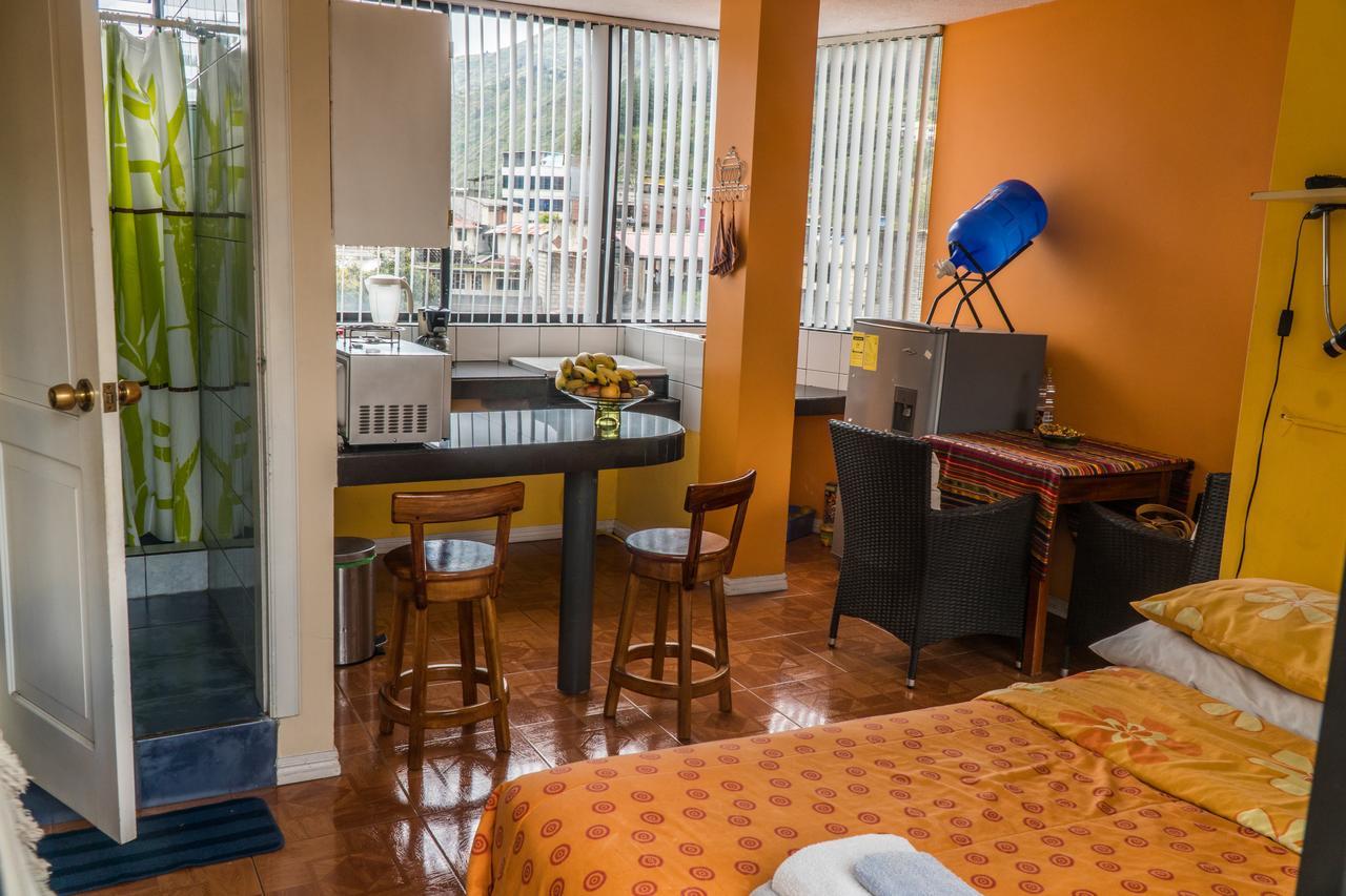 Mayra'S Apartments And Spanish School Baños Eksteriør bilde